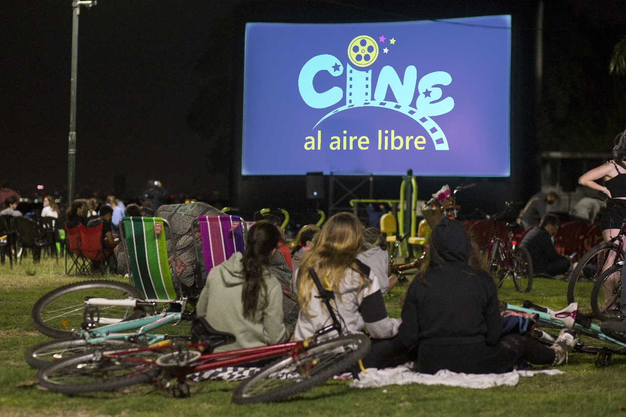 San Isidro: llega a Villa Adelina la primera edición de “Cine al aire libre”