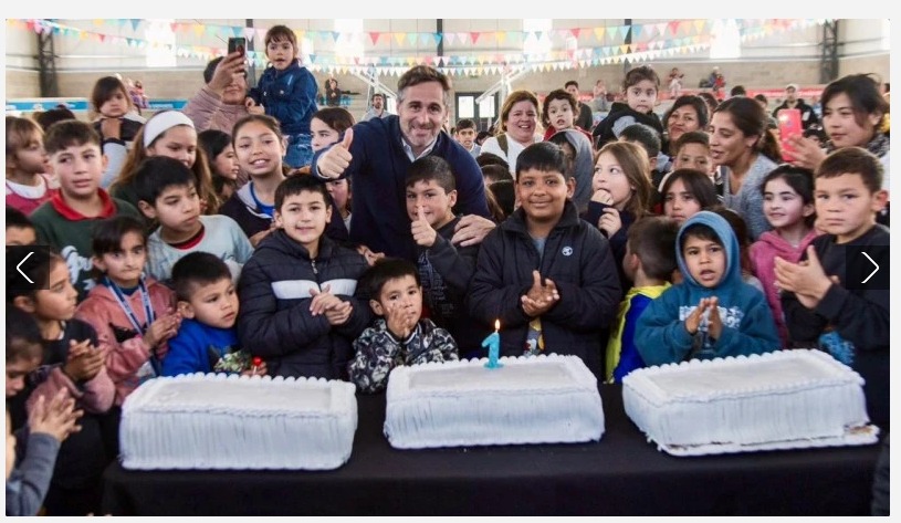 Achával celebró junto a los vecinos de Derqui el primer año de su Club Municipal