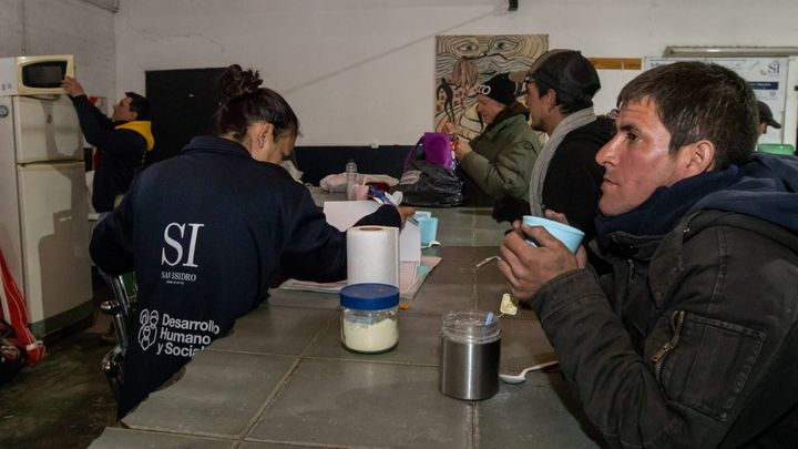 Operativo Frío: San Isidro asiste a personas en situación de calle