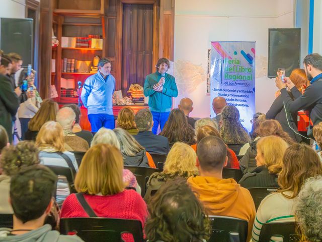 Andreotti inauguró la Feria del Libro Regional de San Fernando