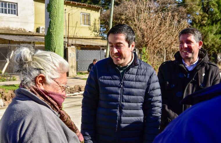 Nardini visitó la obra de la calle Alfredo Palacios en Grand Bourg