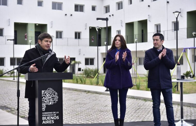 Kicillof y Nardini entregaron viviendas en Malvinas Argentinas 