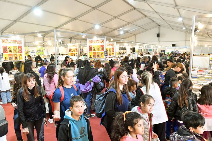 Mas de 100 mil personas disfrutaron de la Feria del Libro en Malvinas Argentinas